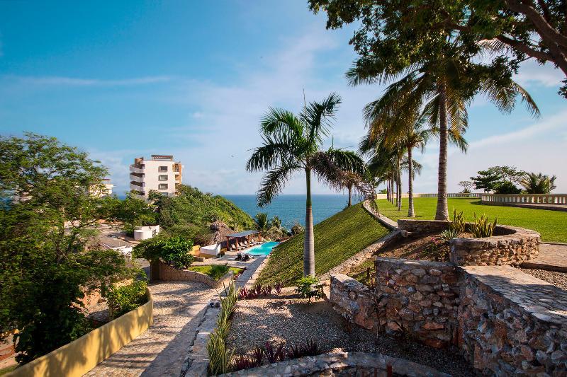 Villas & Resort Luz De Luna Santa Cruz Huatulco Exterior foto